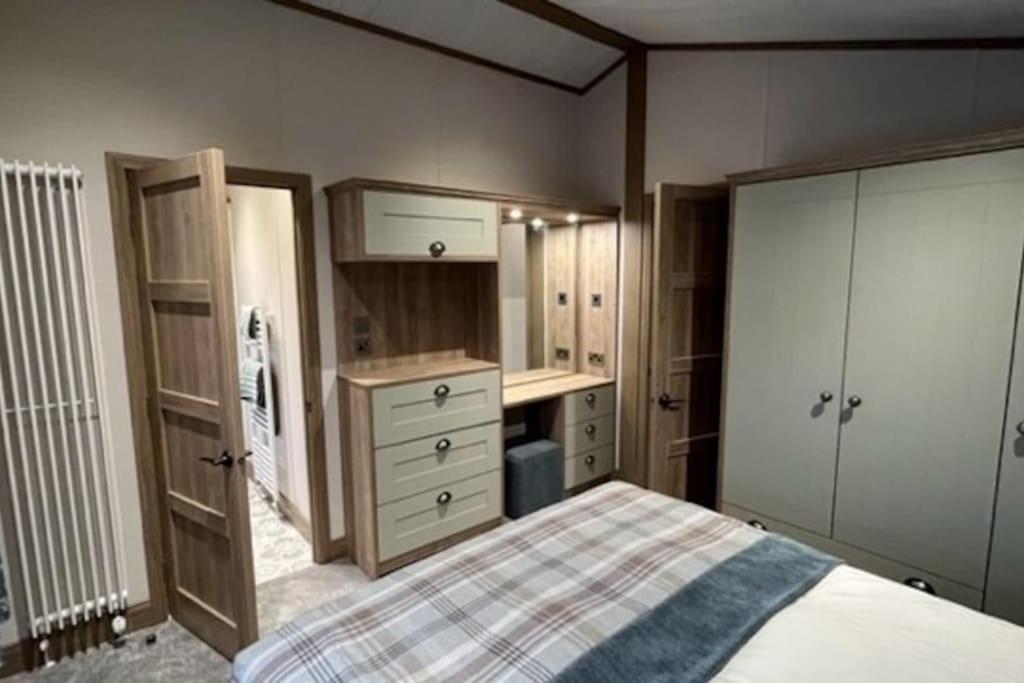 Kingfisher Lodge Woodhall Spa Extérieur photo